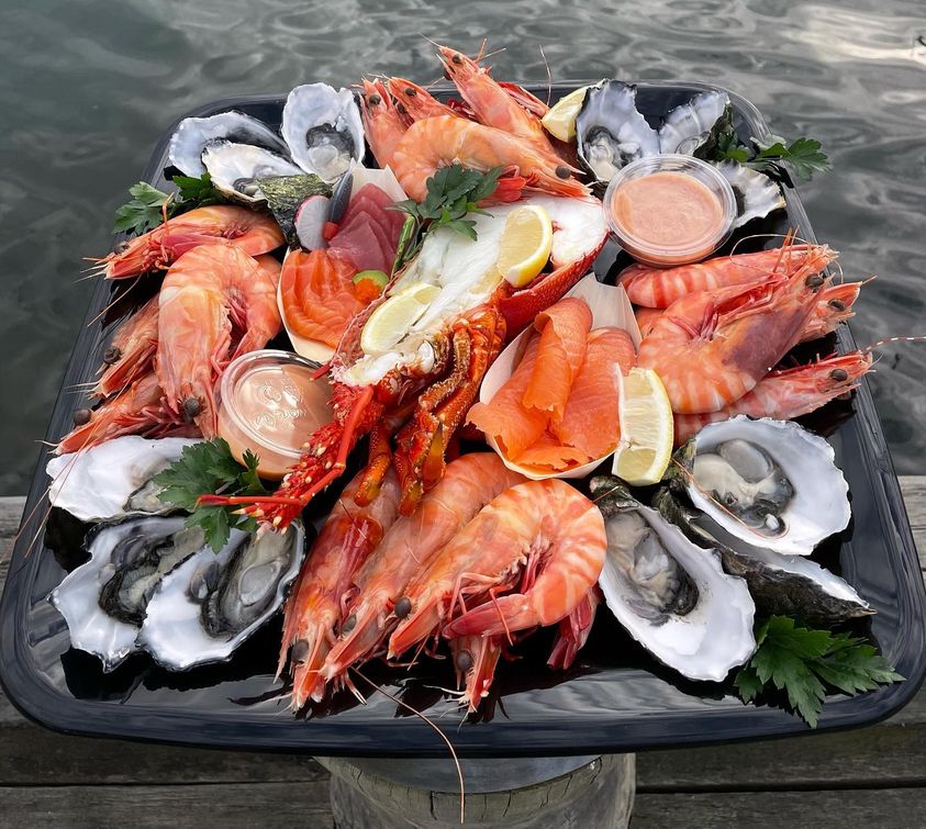 raw seafood platter